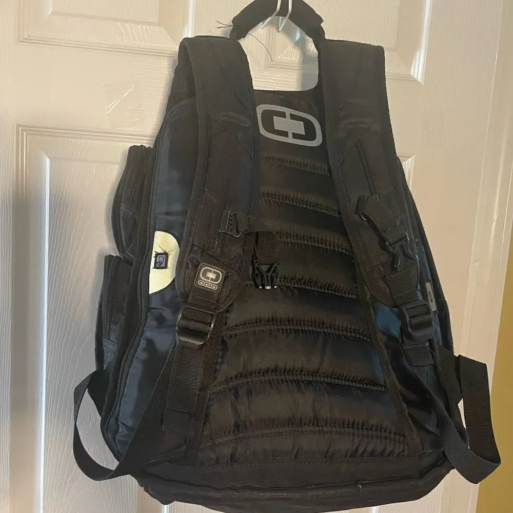 Ogio Street Metro Tech Specs Laptop black BackpackTechnical Computer Jack emblem